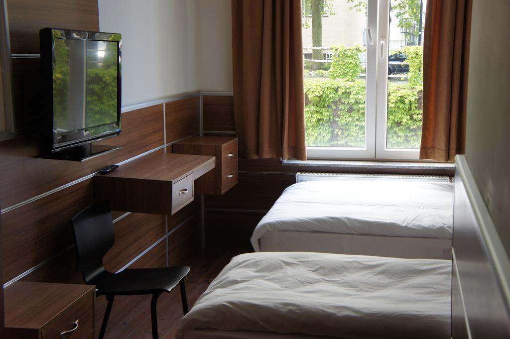 Hotel Erasmus ロッテルダム エクステリア 写真