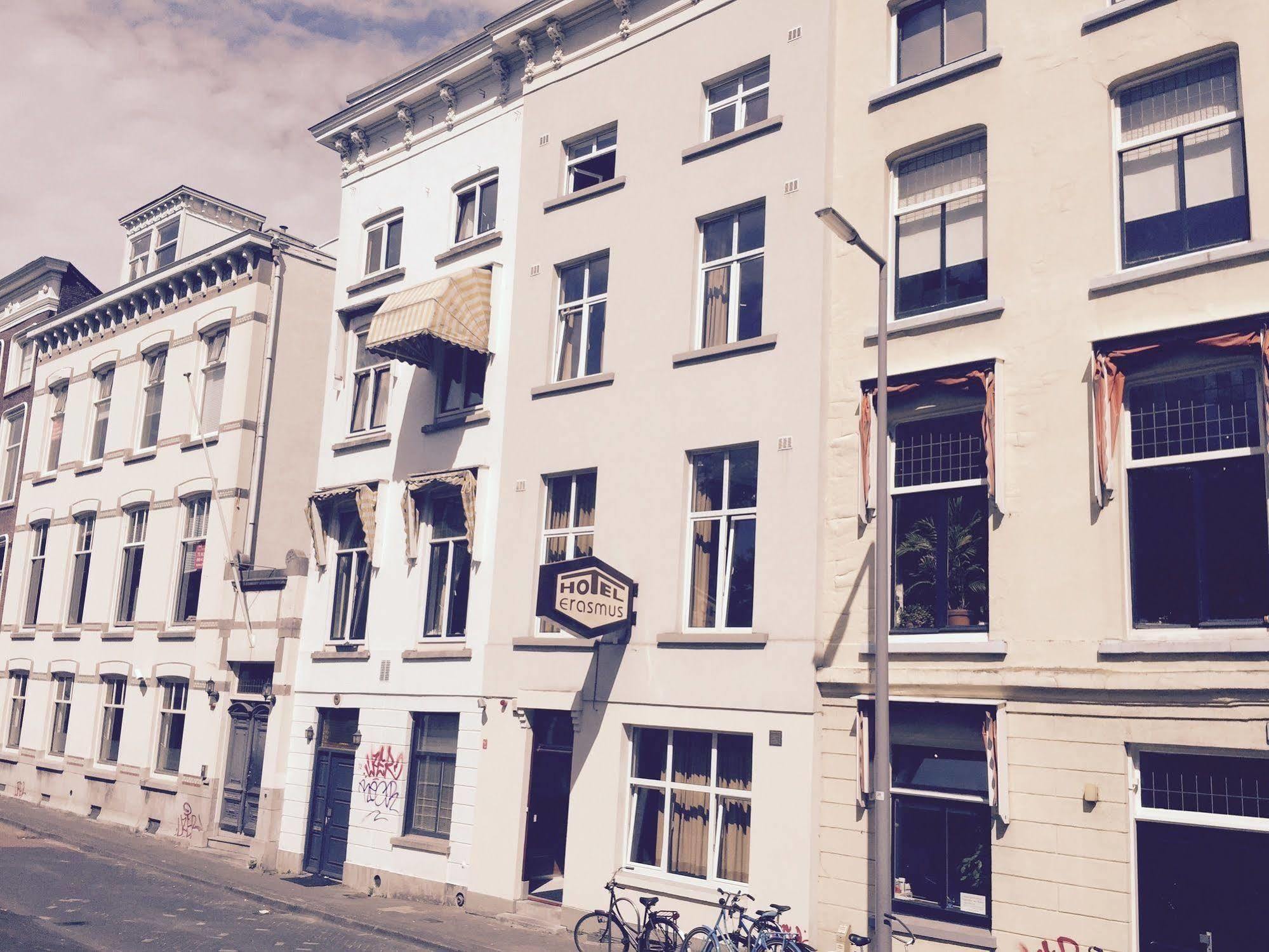 Hotel Erasmus ロッテルダム エクステリア 写真